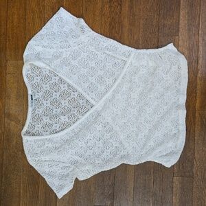 Lace crop top sz M